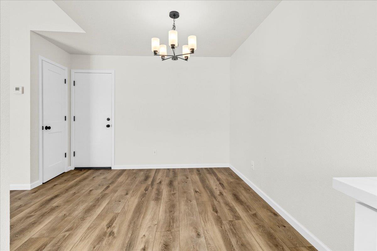 Detail Gallery Image 7 of 15 For 1521 Ebro Cir, Salinas,  CA 93906 - 3 Beds | 2 Baths