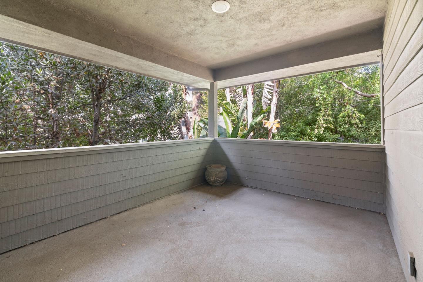 Detail Gallery Image 26 of 37 For 33 Edgewood Way, Santa Cruz,  CA 95060 - – Beds | – Baths