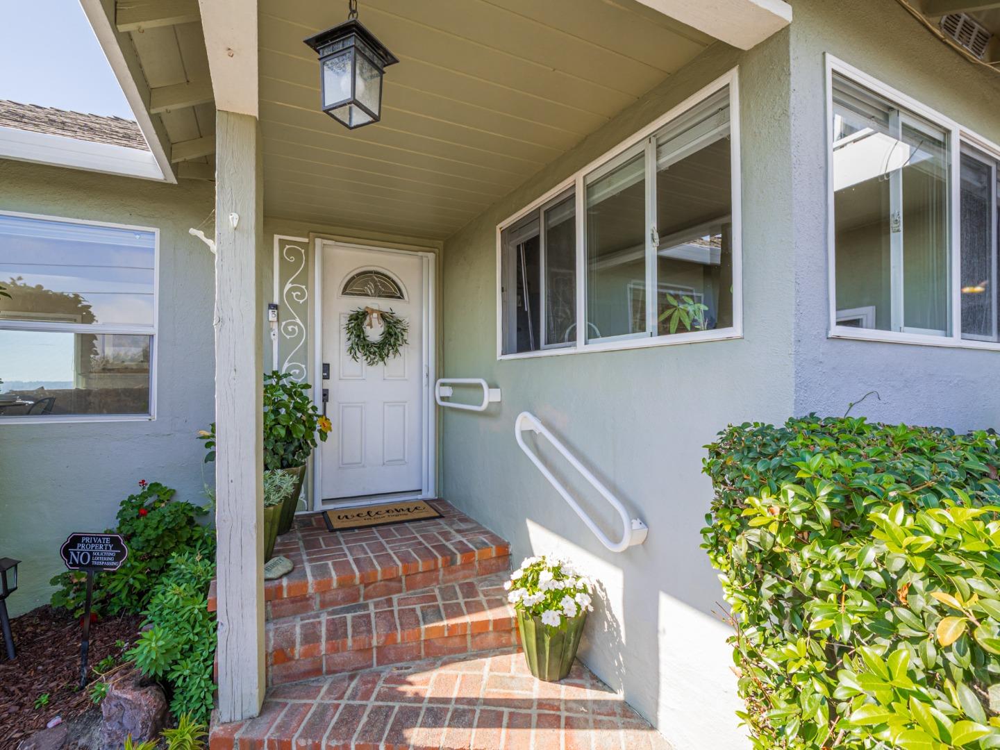 Detail Gallery Image 3 of 47 For 3401 Crestline Way, Soquel,  CA 95073 - 4 Beds | 2/1 Baths