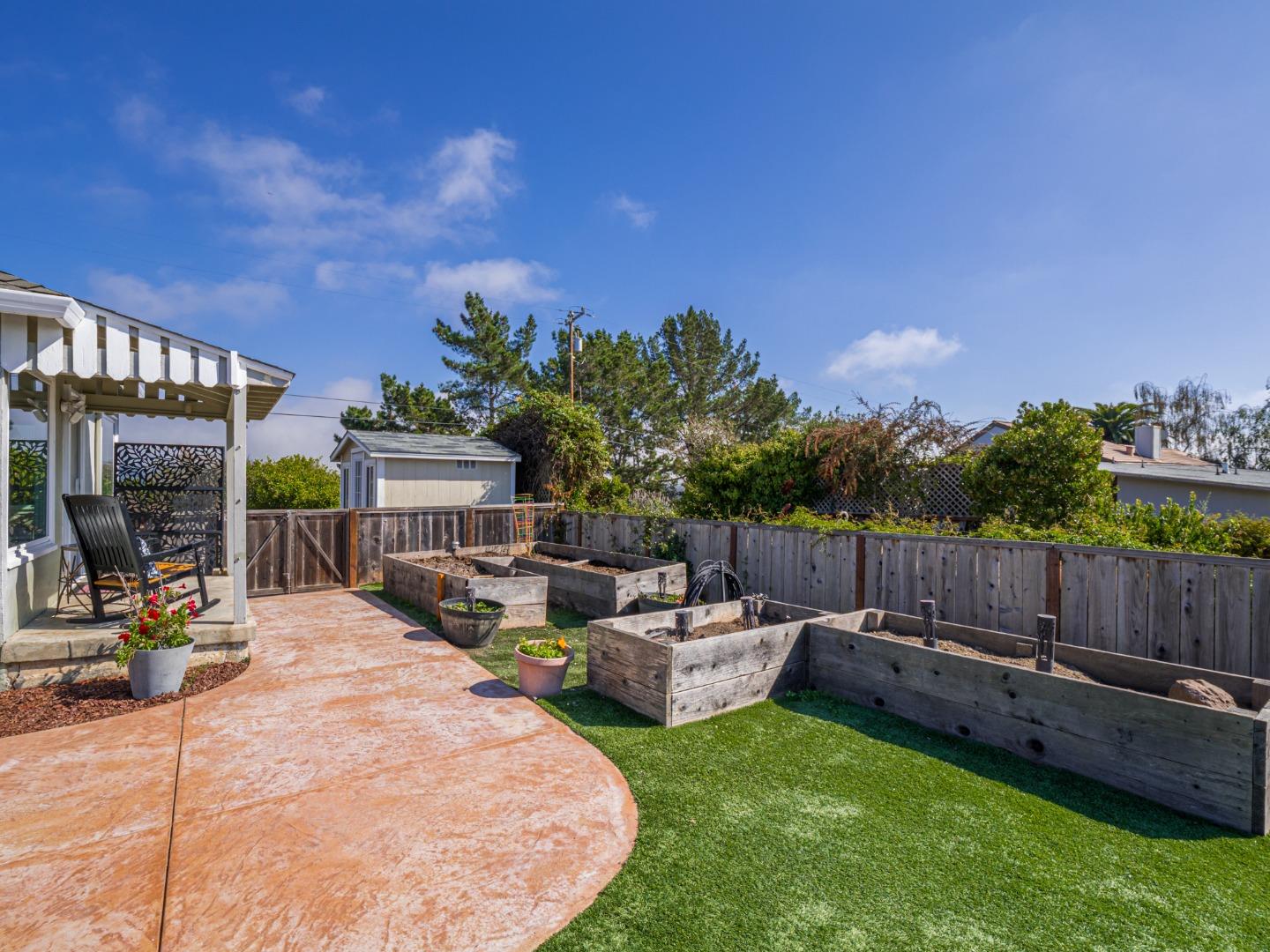 Detail Gallery Image 30 of 47 For 3401 Crestline Way, Soquel,  CA 95073 - 4 Beds | 2/1 Baths