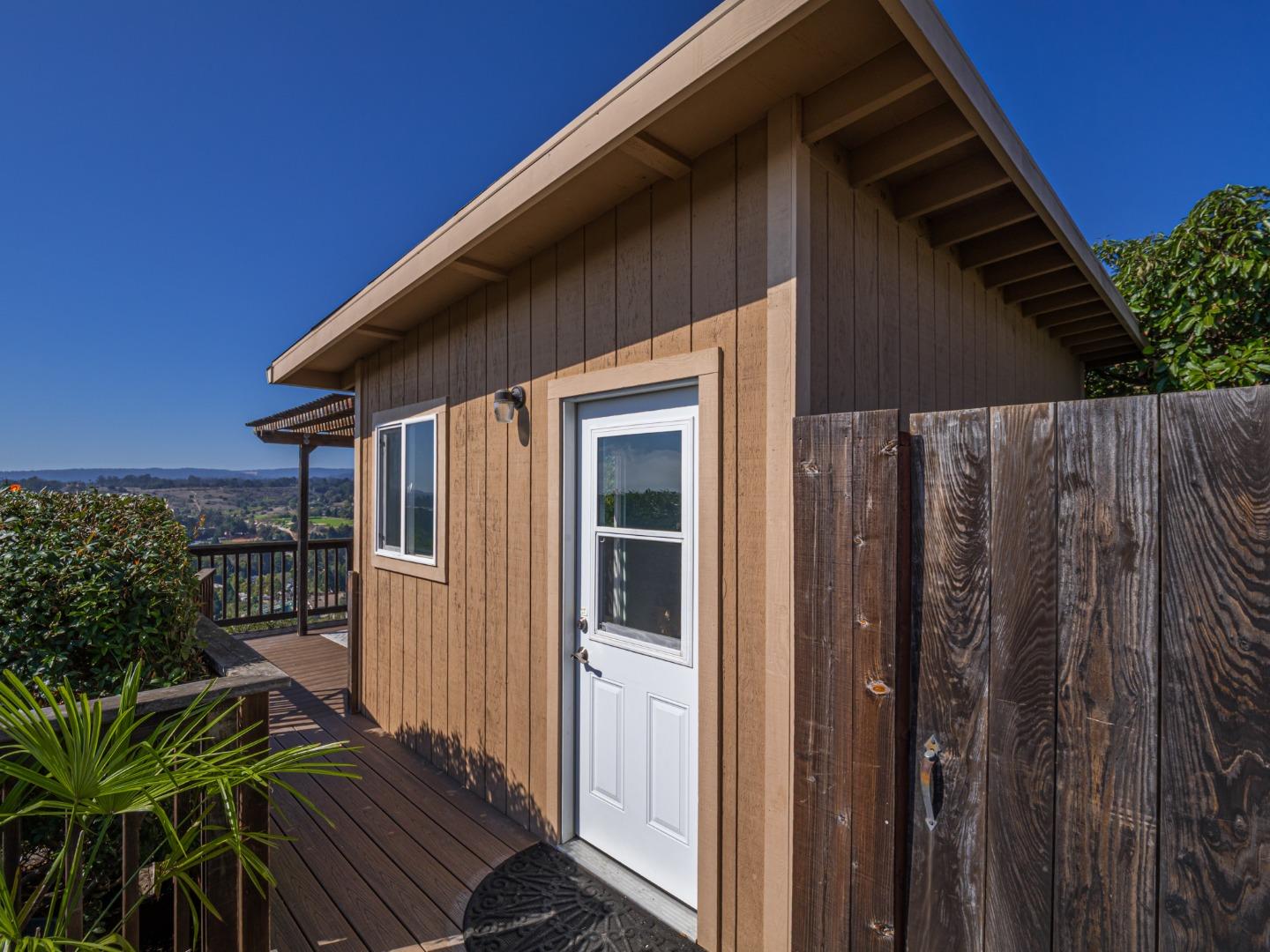 Detail Gallery Image 35 of 47 For 3401 Crestline Way, Soquel,  CA 95073 - 4 Beds | 2/1 Baths