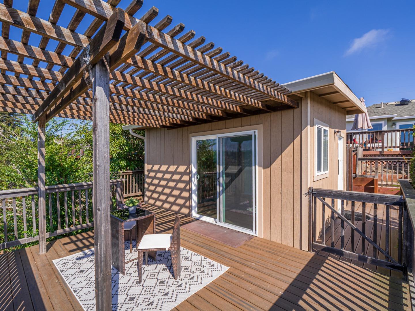 Detail Gallery Image 36 of 47 For 3401 Crestline Way, Soquel,  CA 95073 - 4 Beds | 2/1 Baths