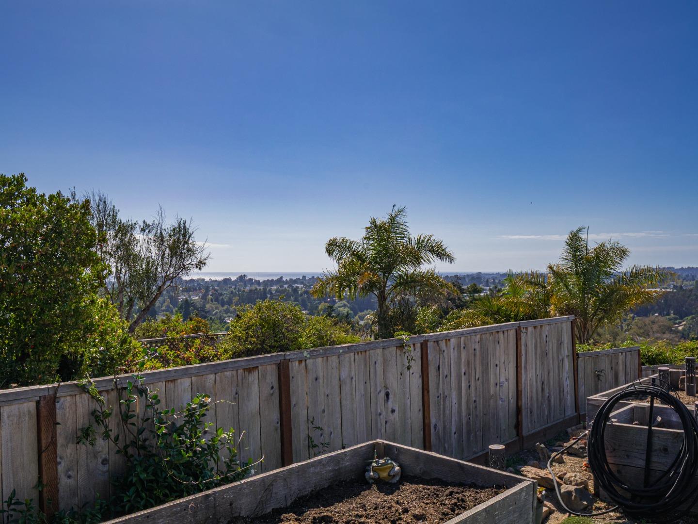 Detail Gallery Image 45 of 47 For 3401 Crestline Way, Soquel,  CA 95073 - 4 Beds | 2/1 Baths