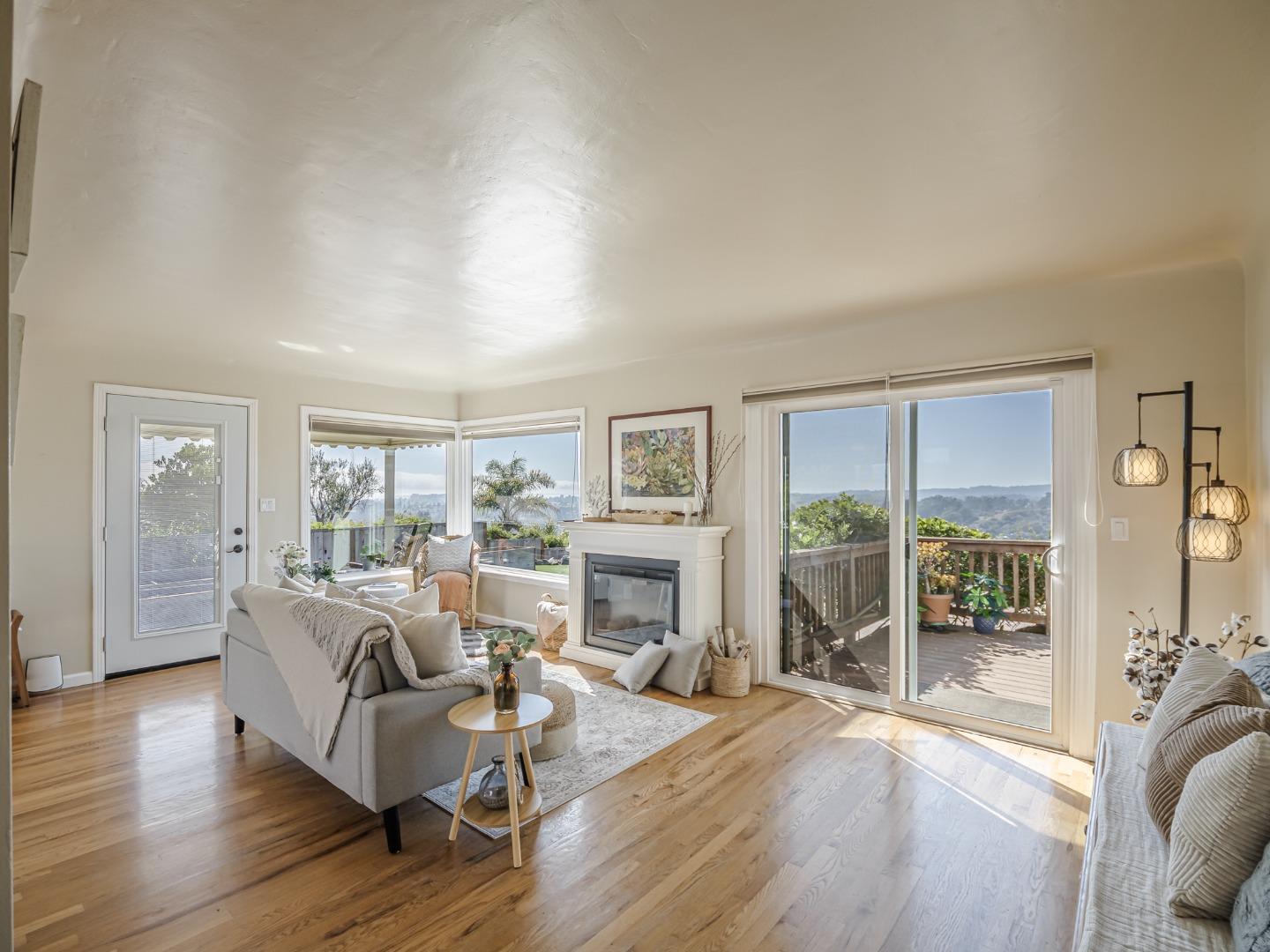 Detail Gallery Image 9 of 47 For 3401 Crestline Way, Soquel,  CA 95073 - 4 Beds | 2/1 Baths