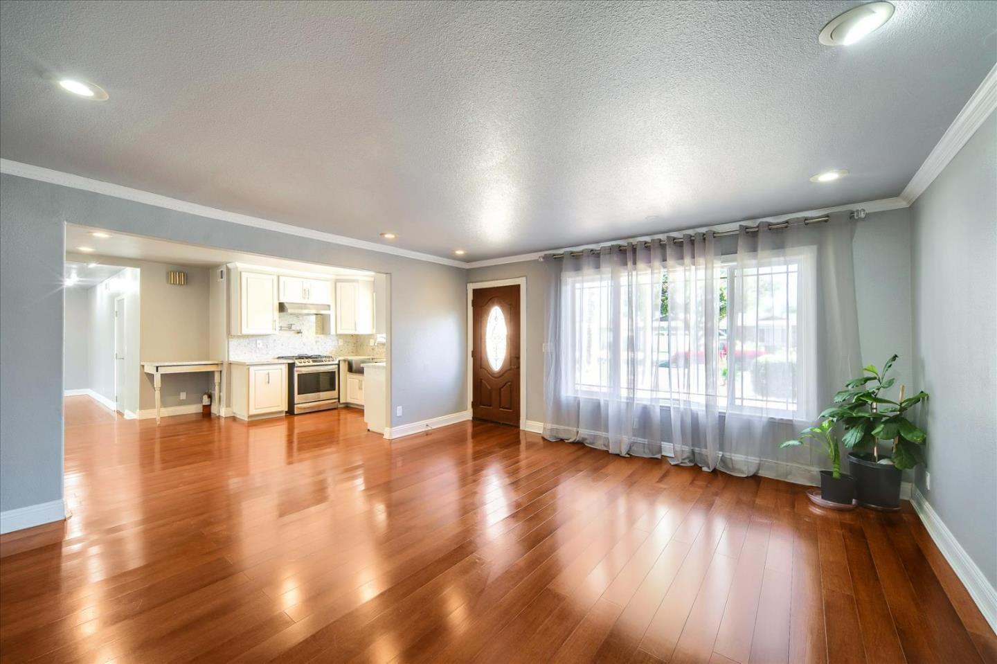 Detail Gallery Image 16 of 24 For 2604 Bon Bon Dr, San Jose,  CA 95148 - 3 Beds | 2 Baths