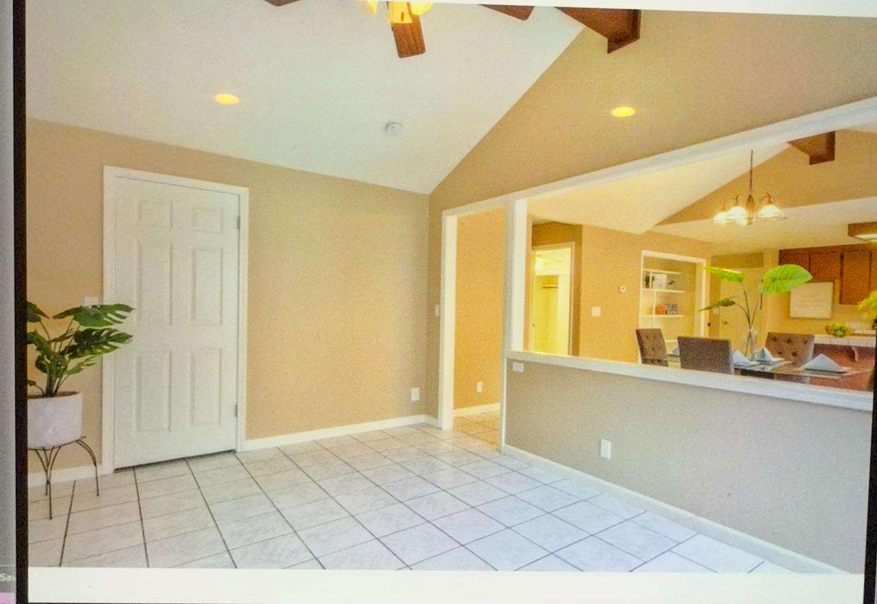 Detail Gallery Image 3 of 26 For 101 Westside Blvd, Hollister,  CA 95023 - 3 Beds | 2 Baths