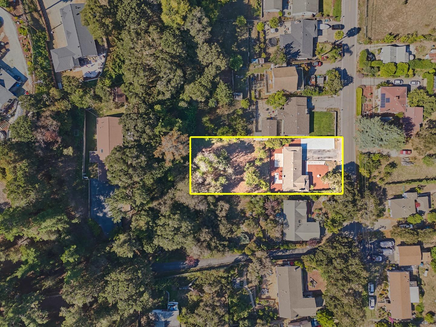 Detail Gallery Image 4 of 26 For 91 Carr Ave, Aromas,  CA 95004 - 2 Beds | 1 Baths