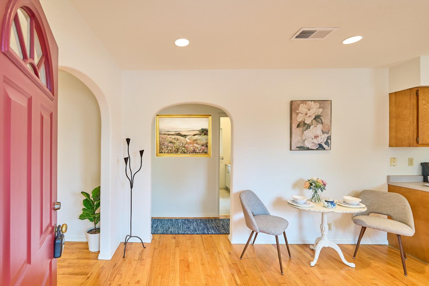 Detail Gallery Image 5 of 26 For 91 Carr Ave, Aromas,  CA 95004 - 2 Beds | 1 Baths