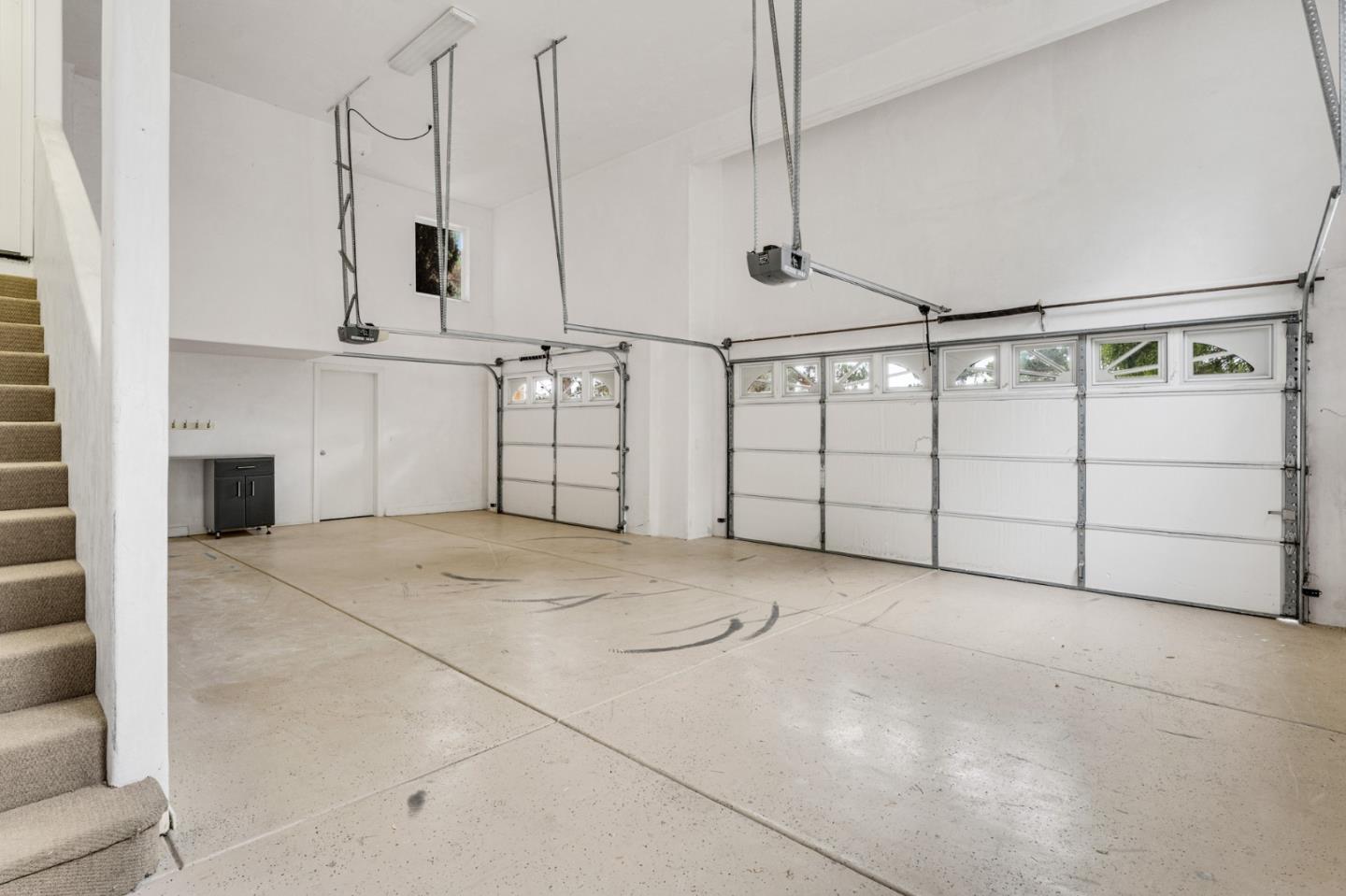 Detail Gallery Image 21 of 42 For 1 Overlook Pl, Monterey,  CA 93940 - 3 Beds | 3/1 Baths