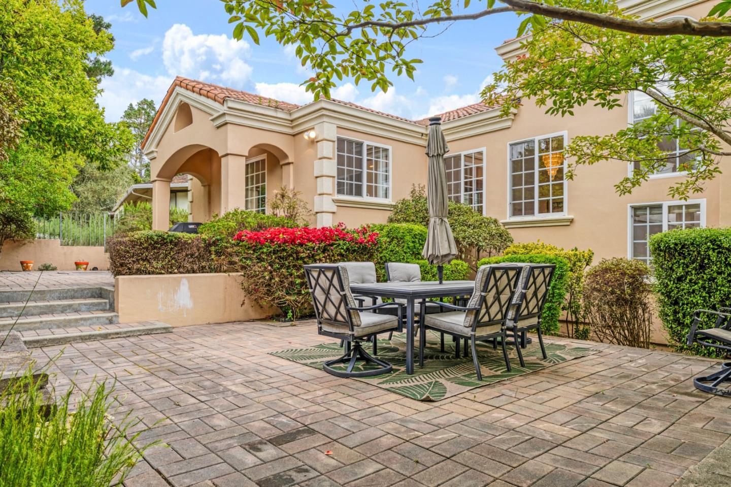 Detail Gallery Image 40 of 42 For 1 Overlook Pl, Monterey,  CA 93940 - 3 Beds | 3/1 Baths