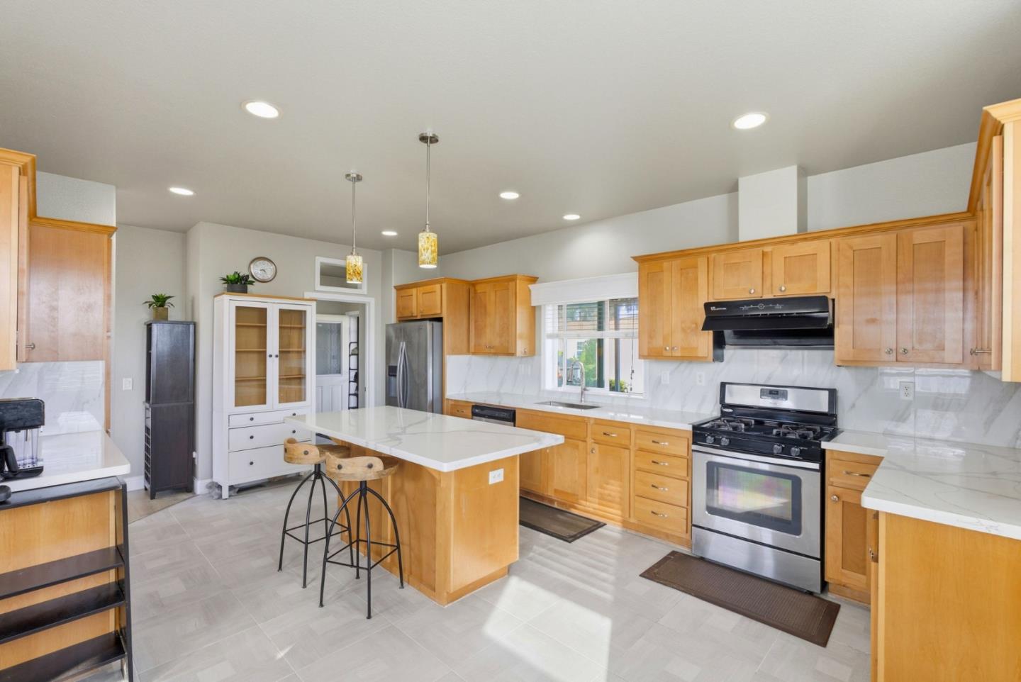Detail Gallery Image 11 of 26 For 1541 Ortega #39,  Hayward,  CA 94544 - 2 Beds | 2 Baths