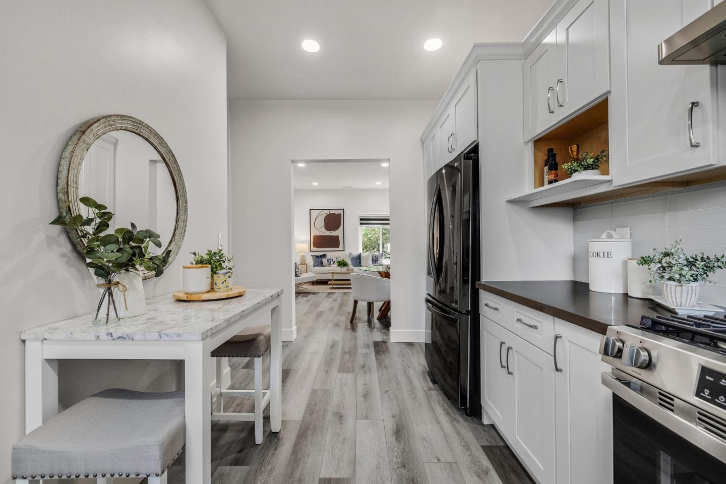 Detail Gallery Image 8 of 28 For 324 N 20th St, San Jose,  CA 95112 - 2 Beds | 2 Baths