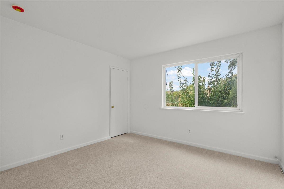 Detail Gallery Image 21 of 28 For 27418 Susan Pl #3,  Hayward,  CA 94544 - 2 Beds | 1/1 Baths