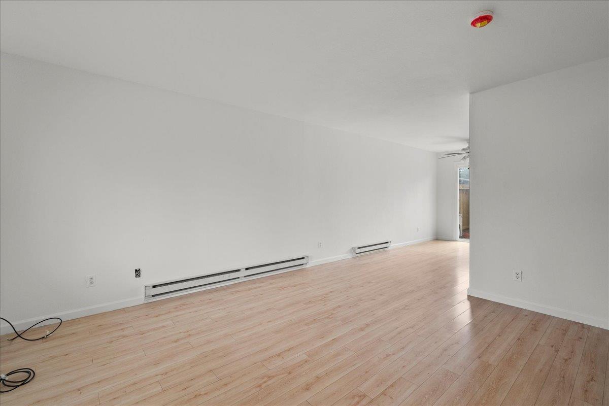 Detail Gallery Image 4 of 28 For 27418 Susan Pl #3,  Hayward,  CA 94544 - 2 Beds | 1/1 Baths