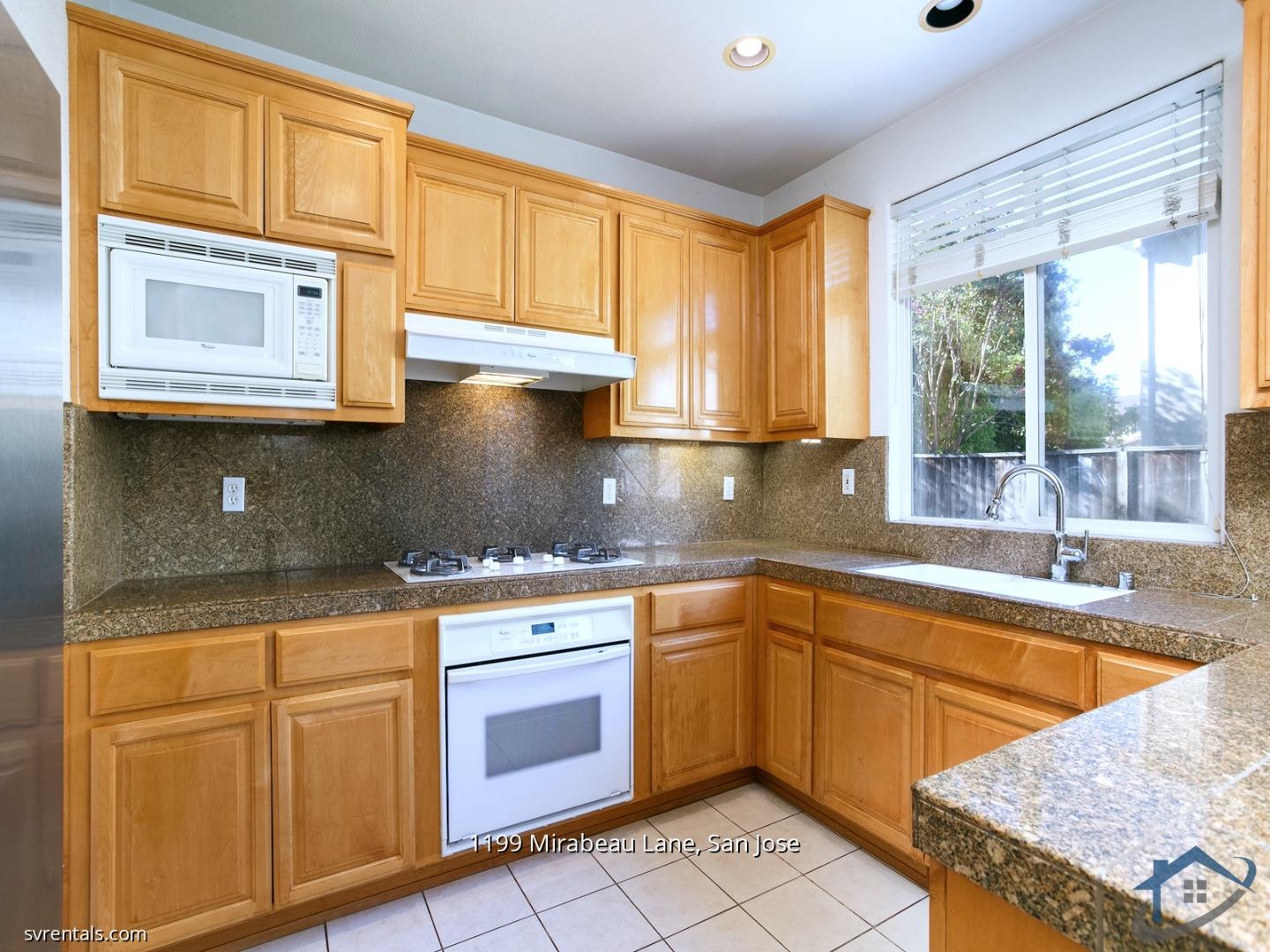 Detail Gallery Image 5 of 24 For 1199 Mirabeau Ln, San Jose,  CA 95132 - 3 Beds | 2/1 Baths
