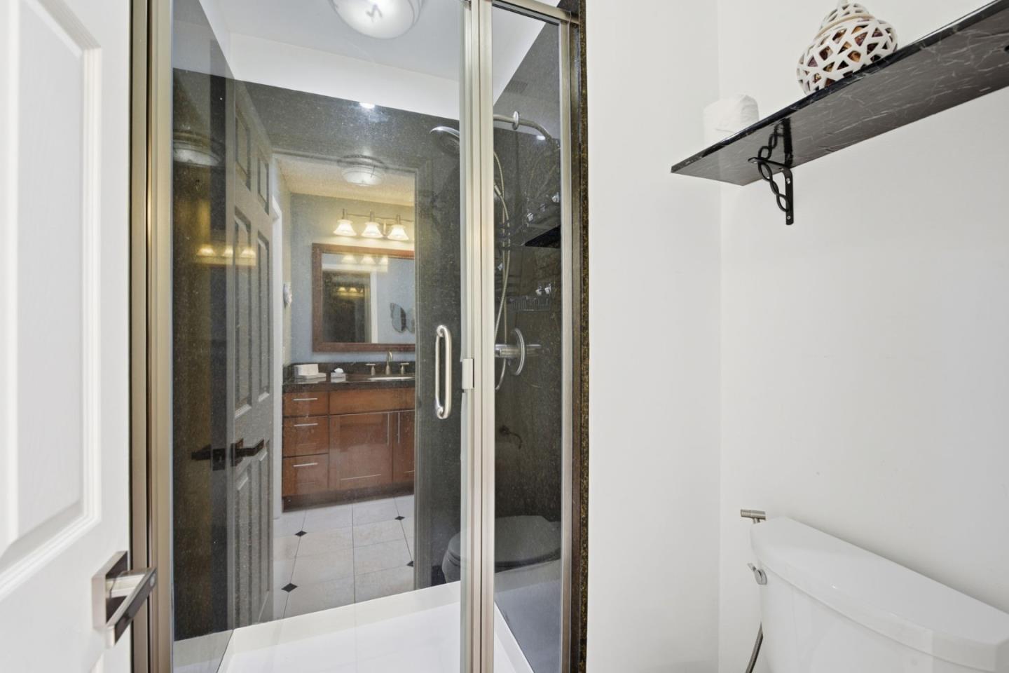 Detail Gallery Image 14 of 30 For 22140 Castille Ln #75,  Hayward,  CA 94541 - 3 Beds | 2/1 Baths