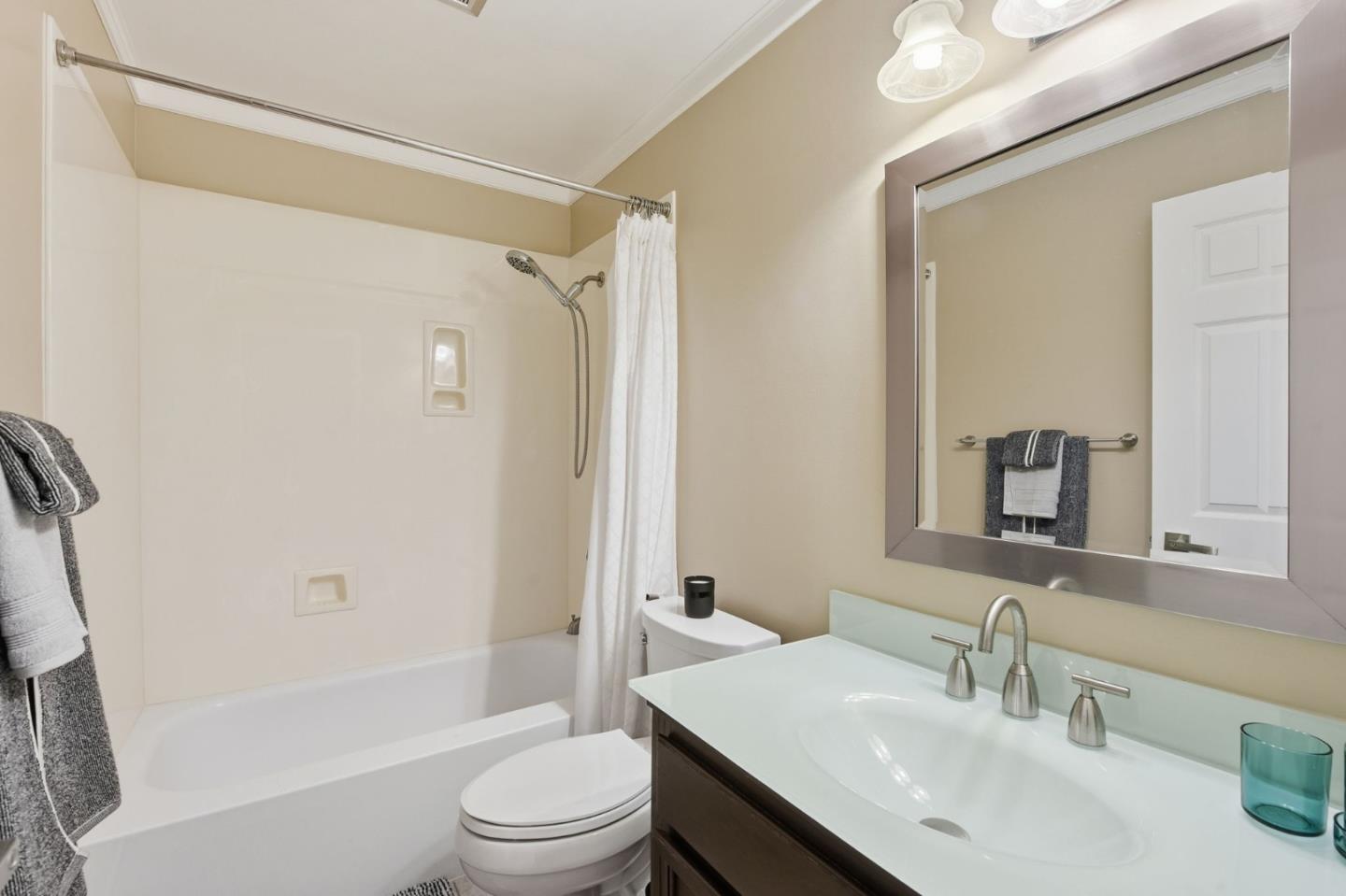 Detail Gallery Image 19 of 30 For 22140 Castille Ln #75,  Hayward,  CA 94541 - 3 Beds | 2/1 Baths