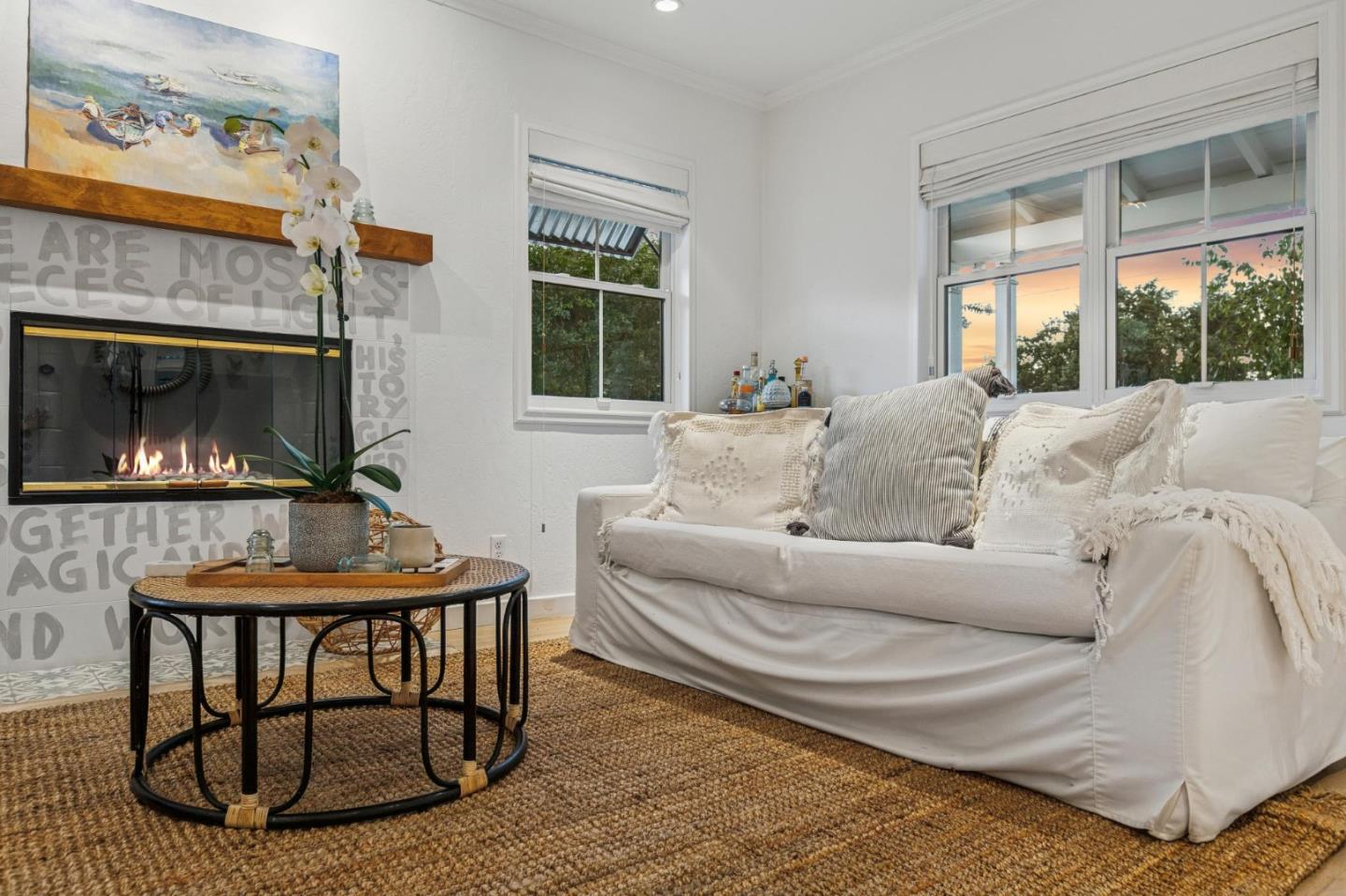 Detail Gallery Image 14 of 29 For 2611 Thornhill Dr, San Carlos,  CA 94070 - 2 Beds | 1 Baths