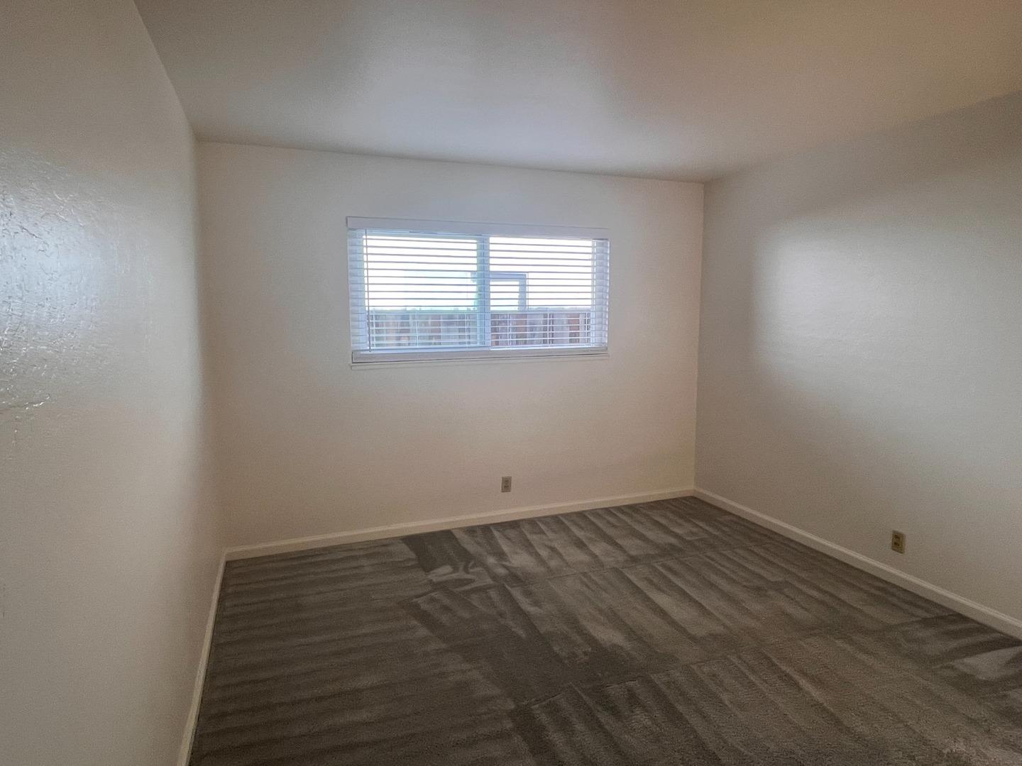 Detail Gallery Image 5 of 10 For 1564 Quebec #2,  Sunnyvale,  CA 94087 - 2 Beds | 1 Baths