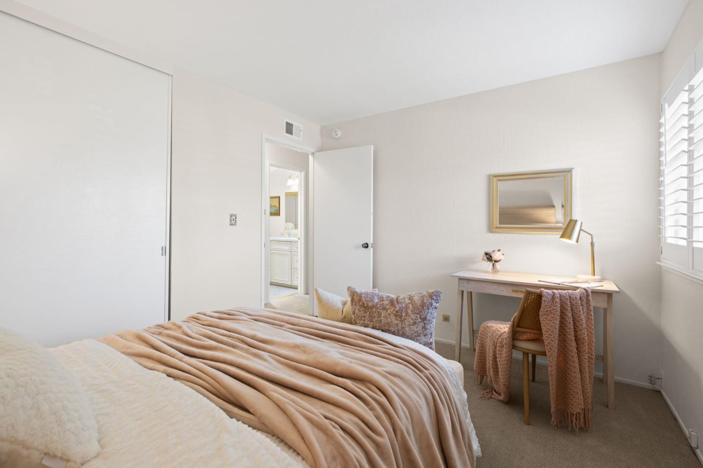 Detail Gallery Image 24 of 29 For 659 Libra Ln, Foster City,  CA 94404 - 2 Beds | 1/1 Baths