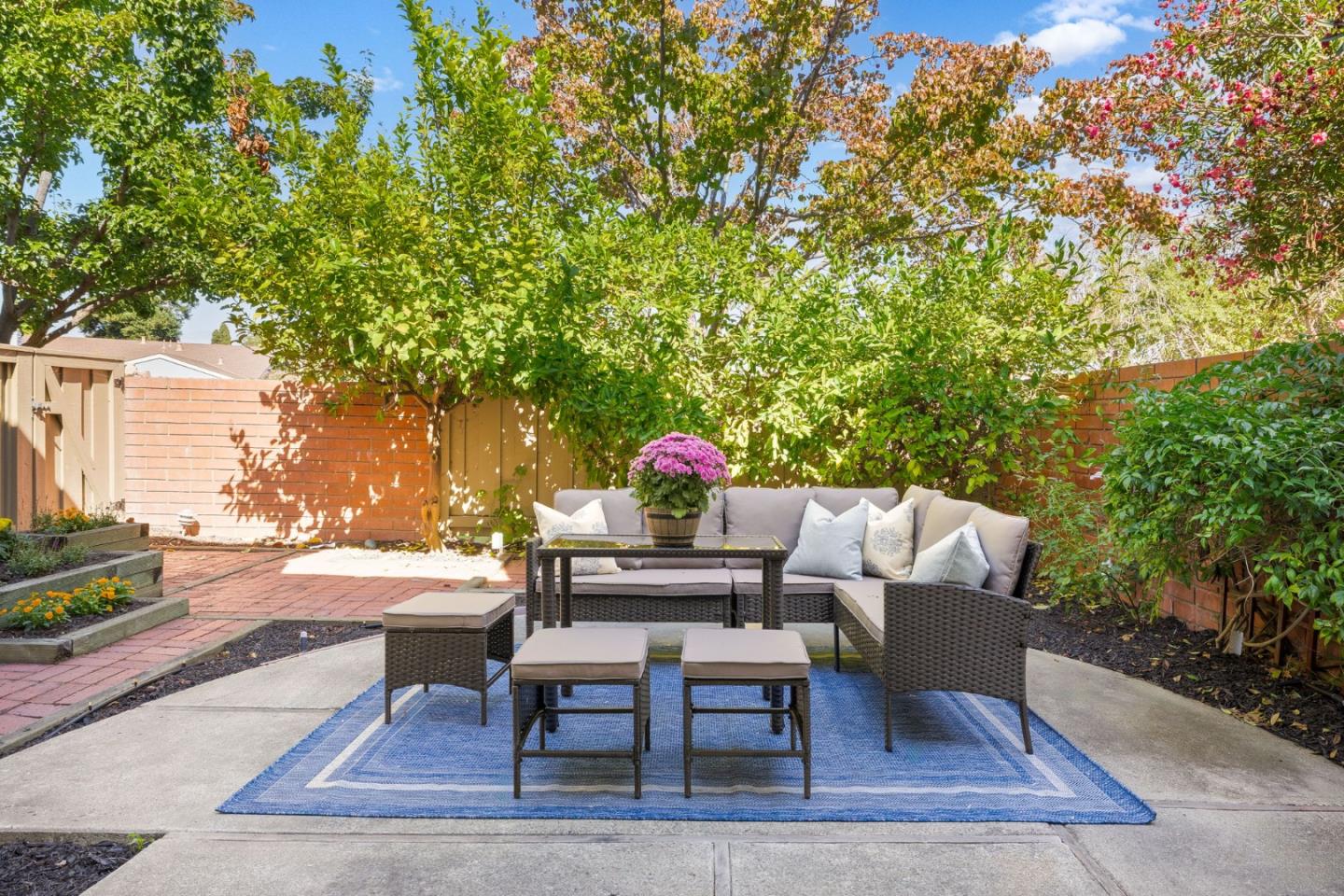 Detail Gallery Image 26 of 29 For 659 Libra Ln, Foster City,  CA 94404 - 2 Beds | 1/1 Baths