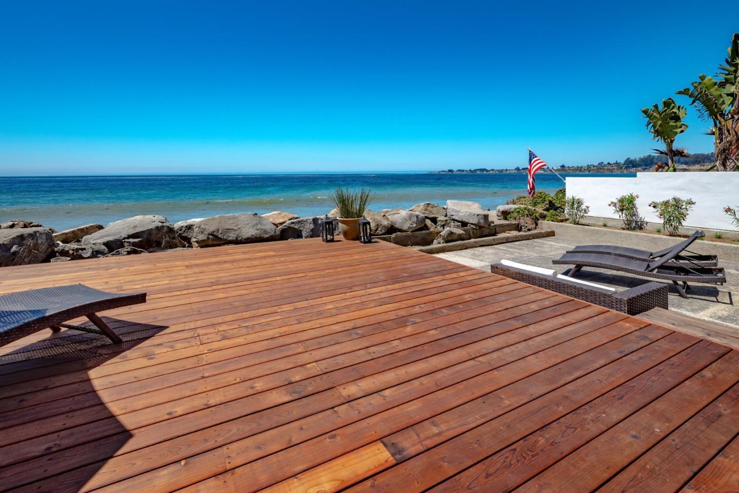 Detail Gallery Image 4 of 41 For 745 Las Olas Drive, Aptos,  CA 95003 - 3 Beds | 3/1 Baths