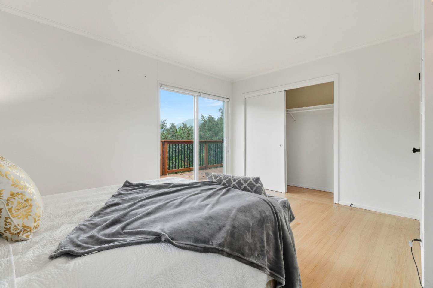 Detail Gallery Image 17 of 35 For 20 Brookmont Cir, San Anselmo,  CA 94960 - 3 Beds | 2 Baths