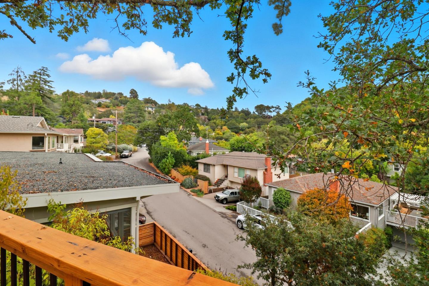 Detail Gallery Image 31 of 35 For 20 Brookmont Cir, San Anselmo,  CA 94960 - 3 Beds | 2 Baths