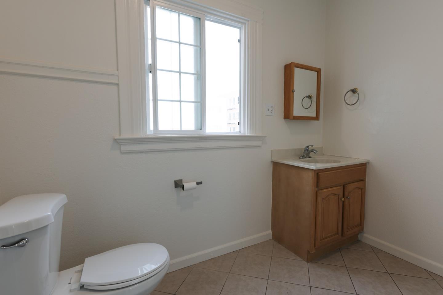 Detail Gallery Image 25 of 31 For 474 2nd Ave, San Francisco,  CA 94118 - – Beds | – Baths