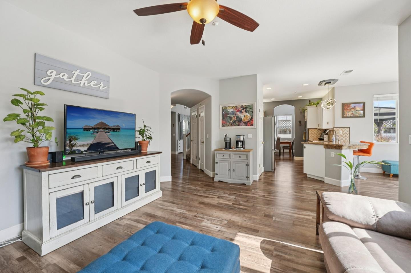 Detail Gallery Image 13 of 40 For 476 Arcadia Way, Salinas,  CA 93906 - 4 Beds | 2/1 Baths