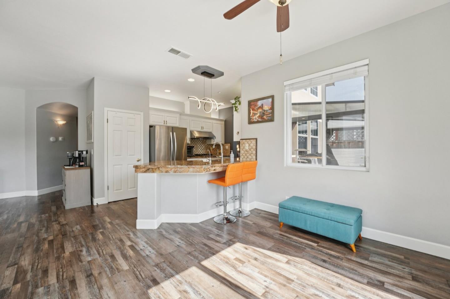 Detail Gallery Image 14 of 40 For 476 Arcadia Way, Salinas,  CA 93906 - 4 Beds | 2/1 Baths