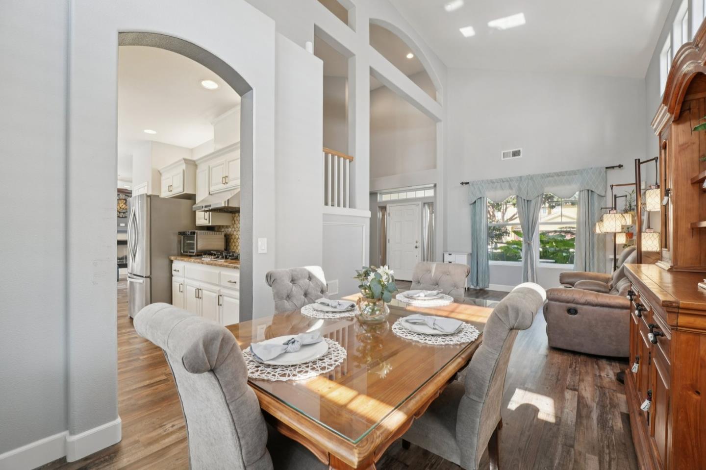 Detail Gallery Image 6 of 40 For 476 Arcadia Way, Salinas,  CA 93906 - 4 Beds | 2/1 Baths