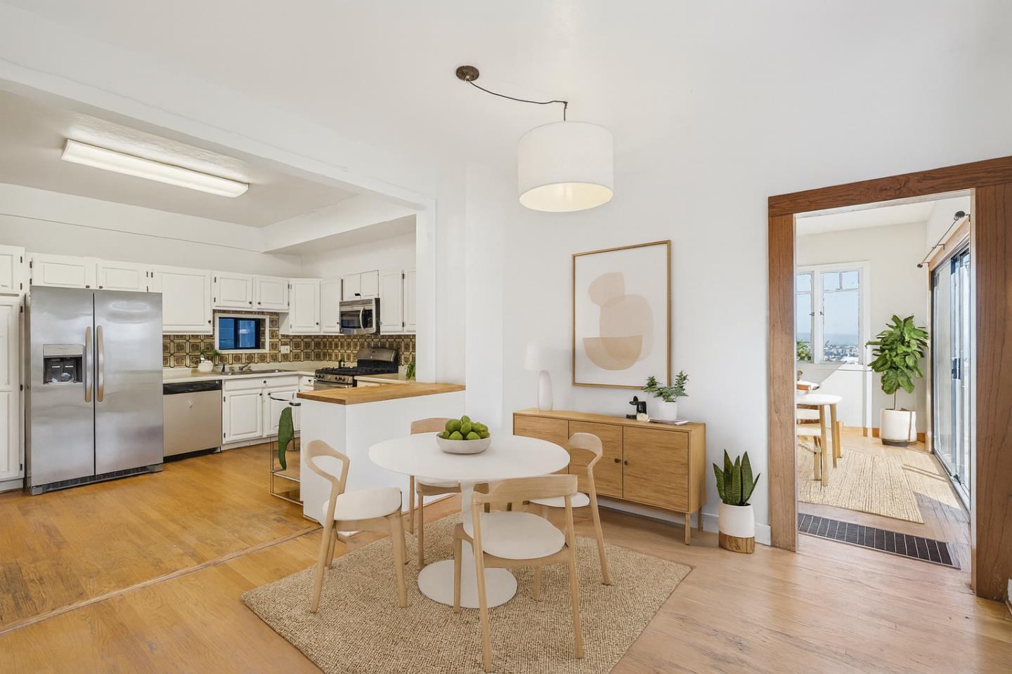 Detail Gallery Image 23 of 53 For 72 Fountain St, San Francisco,  CA 94114 - 4 Beds | 2 Baths