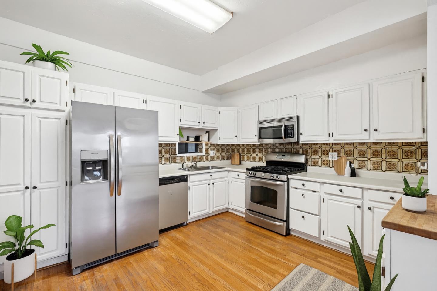 Detail Gallery Image 24 of 53 For 72 Fountain St, San Francisco,  CA 94114 - 4 Beds | 2 Baths