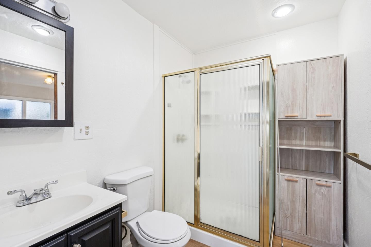 Detail Gallery Image 42 of 53 For 72 Fountain St, San Francisco,  CA 94114 - 4 Beds | 2 Baths