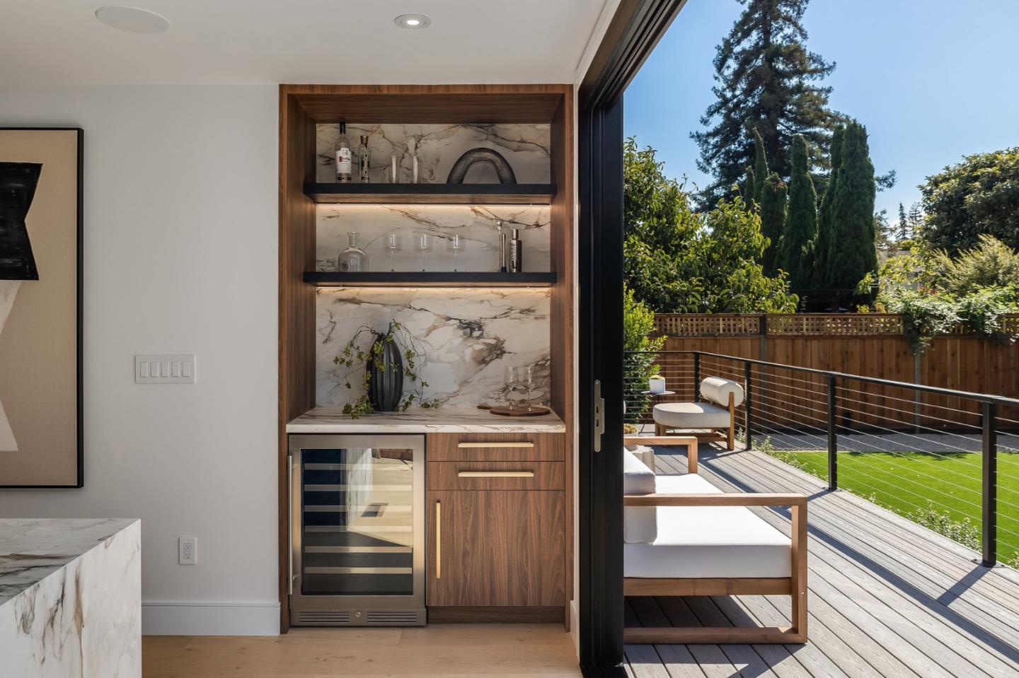 Detail Gallery Image 21 of 72 For 139 Victoria Rd, Burlingame,  CA 94010 - 5 Beds | 5 Baths