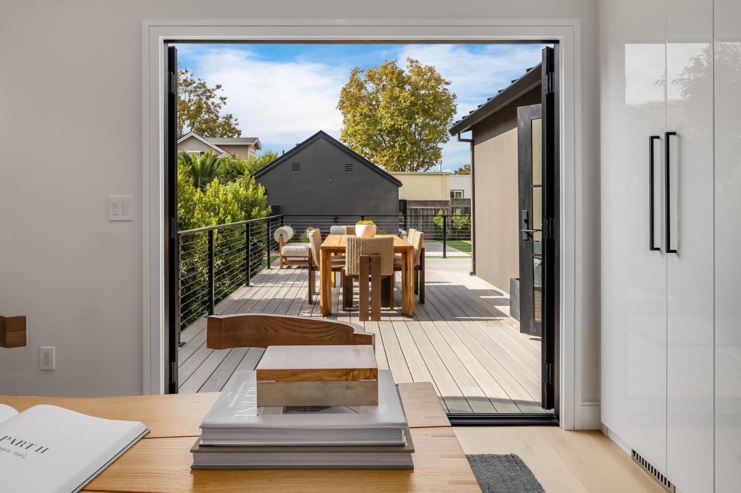 Detail Gallery Image 26 of 72 For 139 Victoria Rd, Burlingame,  CA 94010 - 5 Beds | 5 Baths