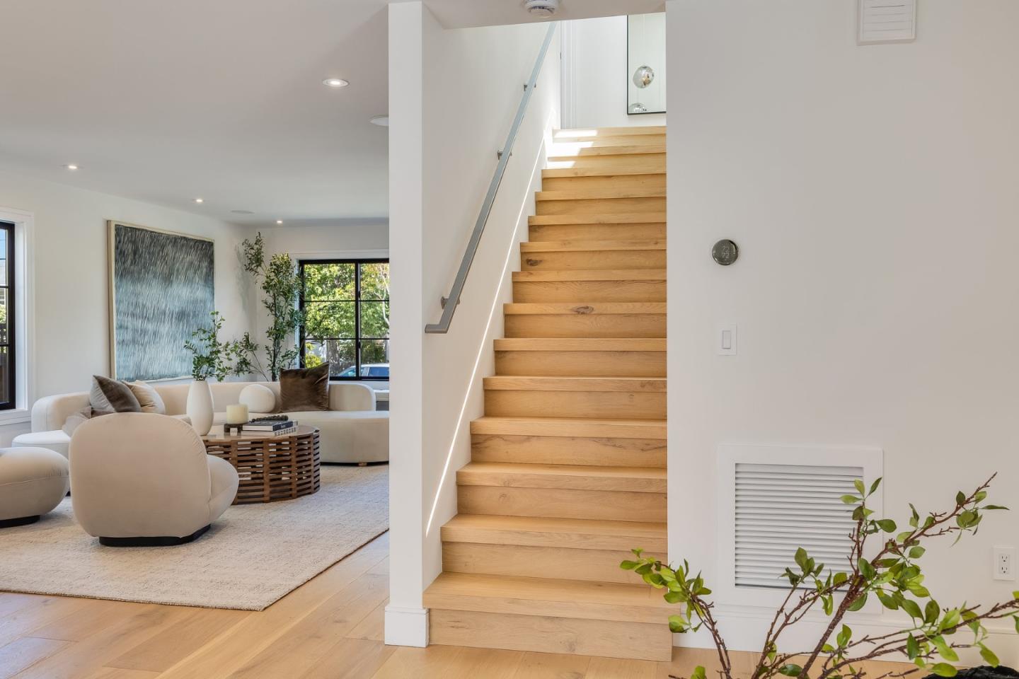 Detail Gallery Image 31 of 72 For 139 Victoria Rd, Burlingame,  CA 94010 - 5 Beds | 5 Baths