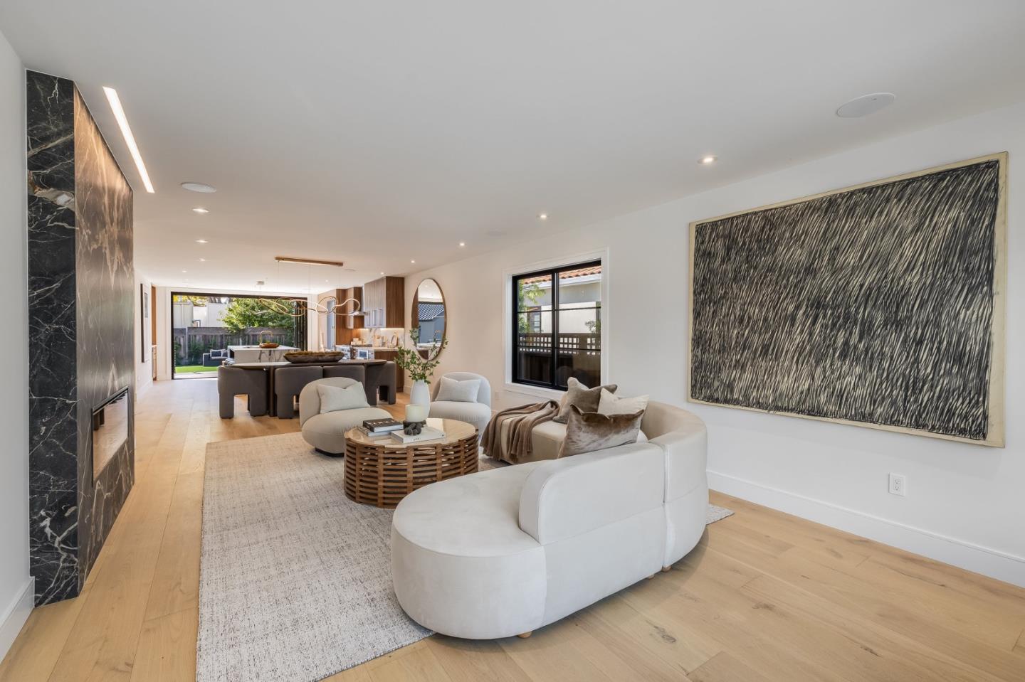 Detail Gallery Image 4 of 72 For 139 Victoria Rd, Burlingame,  CA 94010 - 5 Beds | 5 Baths