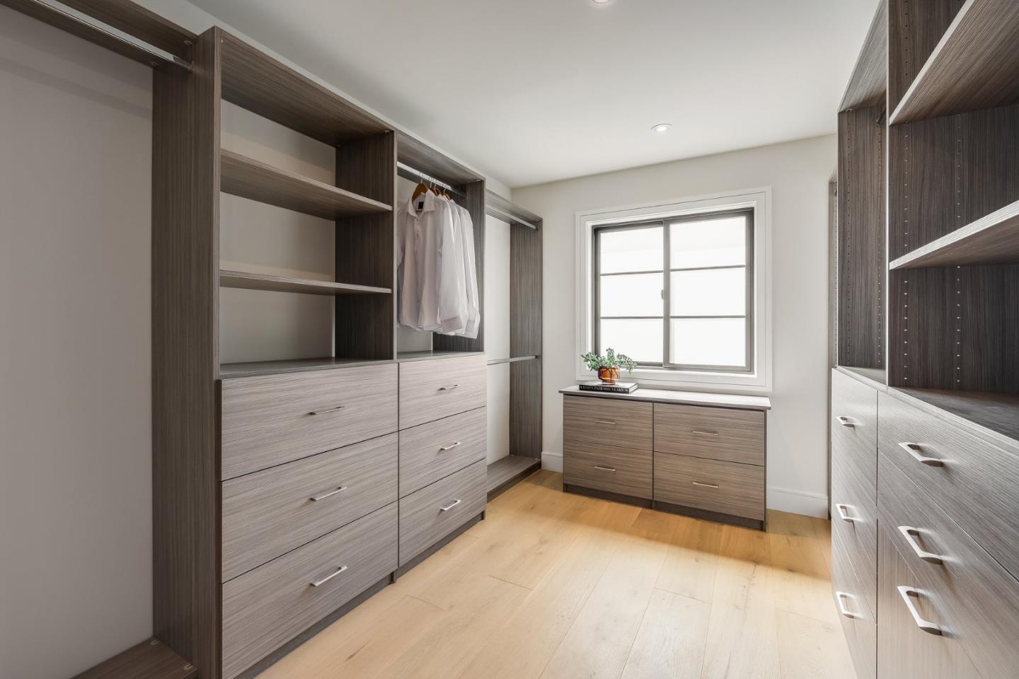 Detail Gallery Image 42 of 72 For 139 Victoria Rd, Burlingame,  CA 94010 - 5 Beds | 5 Baths