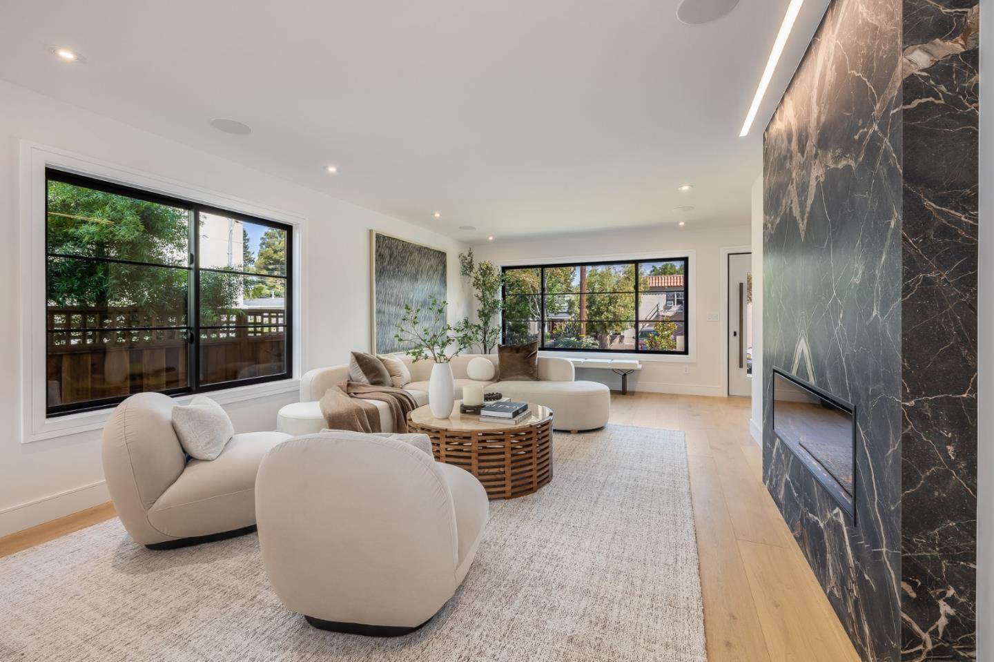 Detail Gallery Image 5 of 72 For 139 Victoria Rd, Burlingame,  CA 94010 - 5 Beds | 5 Baths