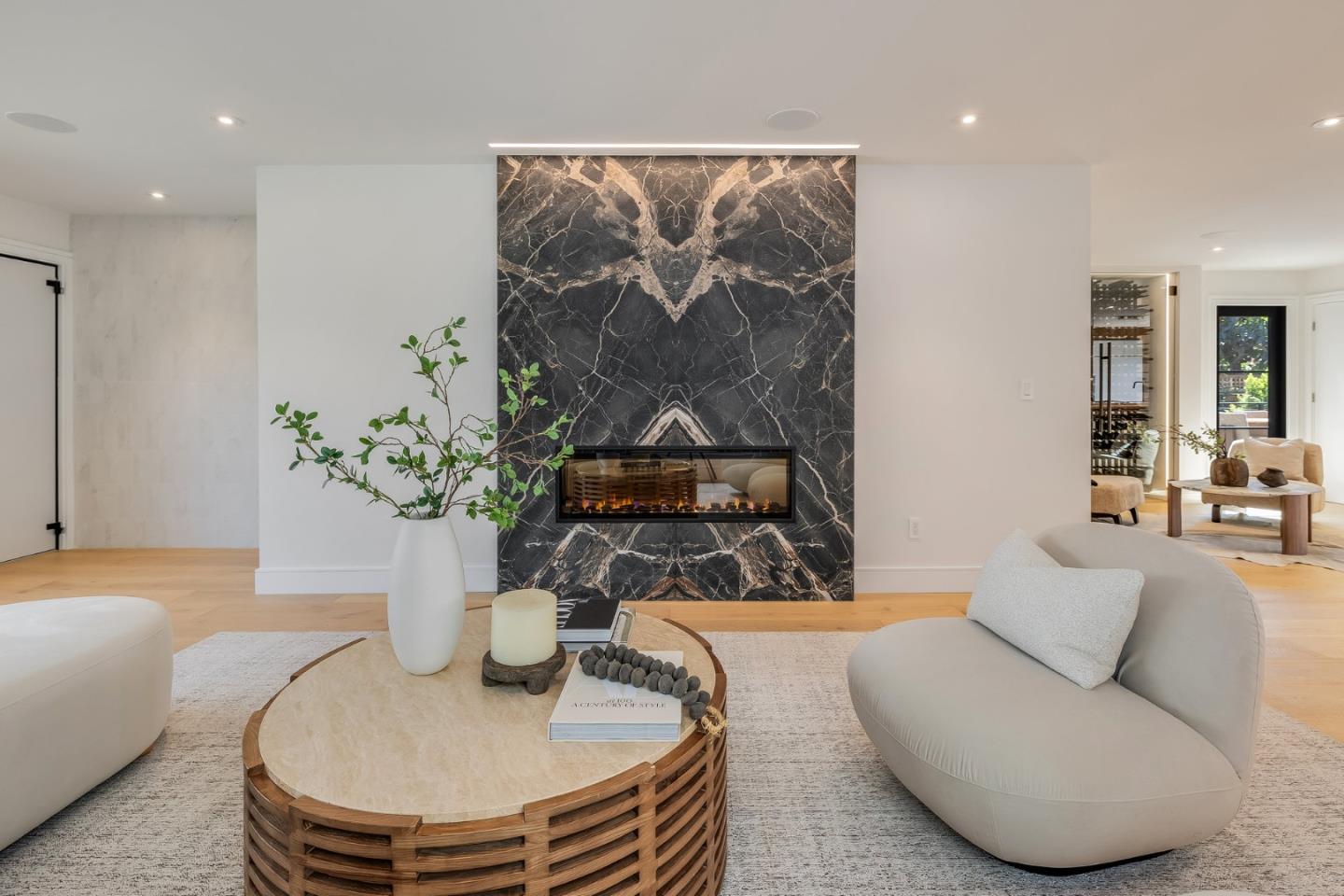 Detail Gallery Image 6 of 72 For 139 Victoria Rd, Burlingame,  CA 94010 - 5 Beds | 5 Baths