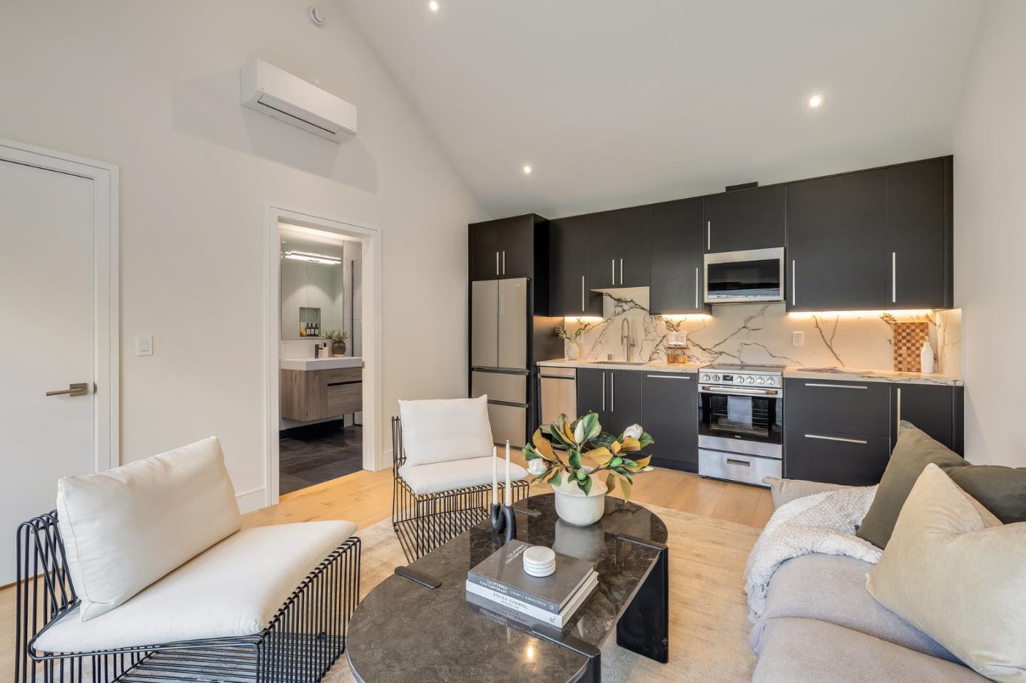 Detail Gallery Image 61 of 72 For 139 Victoria Rd, Burlingame,  CA 94010 - 5 Beds | 5 Baths