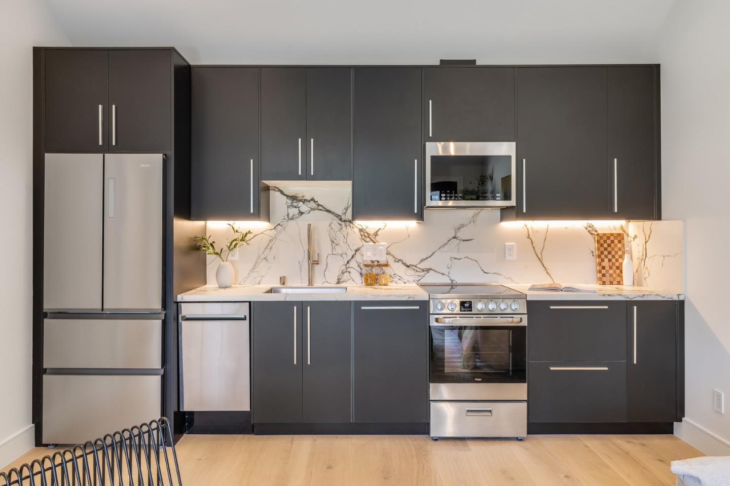 Detail Gallery Image 62 of 72 For 139 Victoria Rd, Burlingame,  CA 94010 - 5 Beds | 5 Baths