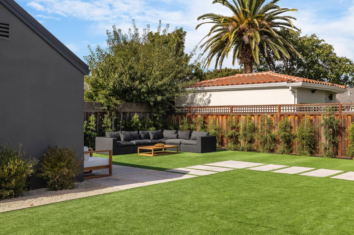 Detail Gallery Image 66 of 72 For 139 Victoria Rd, Burlingame,  CA 94010 - 5 Beds | 5 Baths