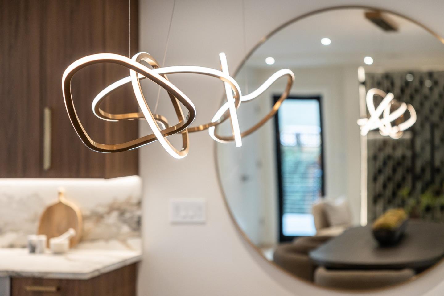 Detail Gallery Image 8 of 72 For 139 Victoria Rd, Burlingame,  CA 94010 - 5 Beds | 5 Baths