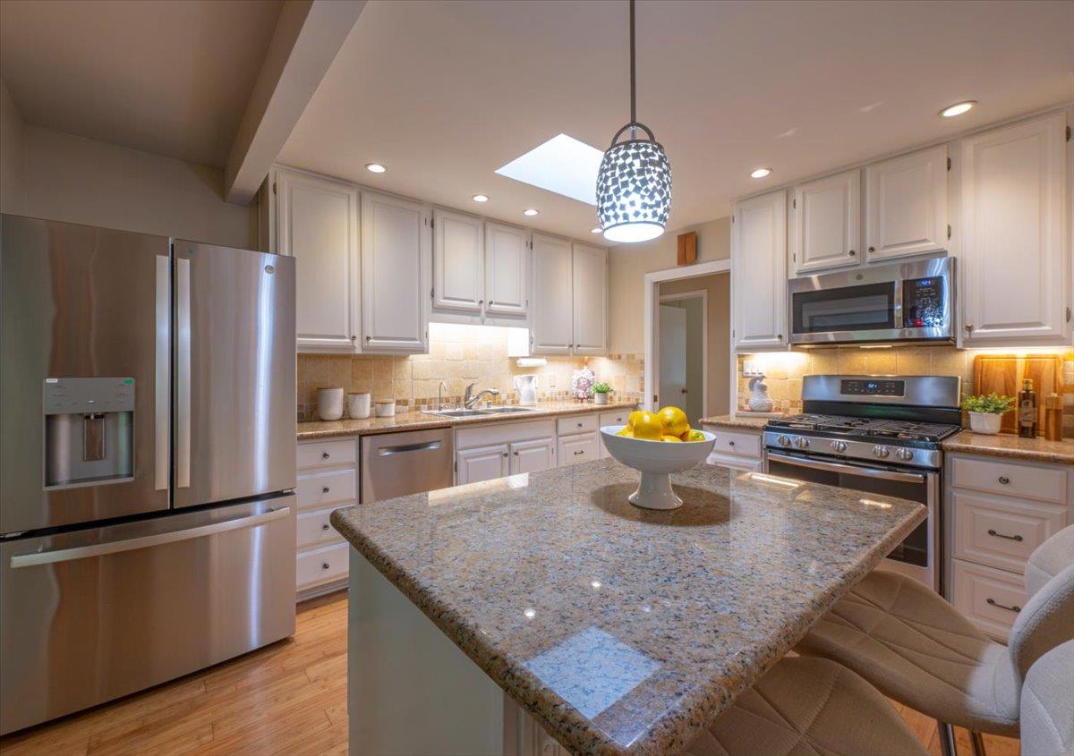 Detail Gallery Image 10 of 25 For 1159 Chesterton Ave, Redwood City,  CA 94061 - 3 Beds | 1 Baths