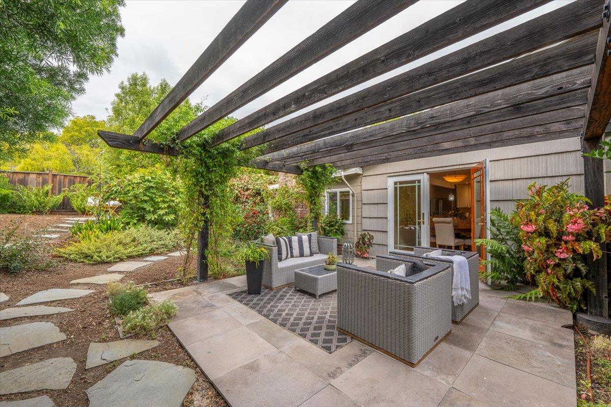 Detail Gallery Image 19 of 25 For 1159 Chesterton Ave, Redwood City,  CA 94061 - 3 Beds | 1 Baths