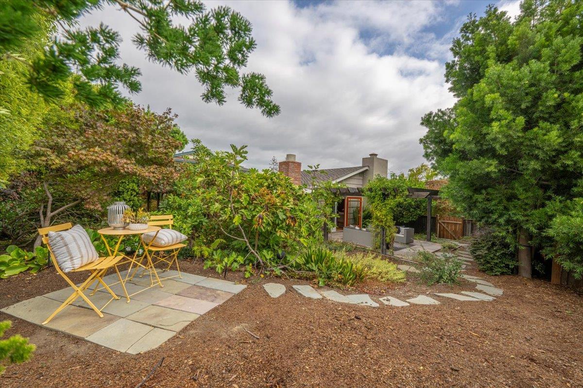 Detail Gallery Image 20 of 25 For 1159 Chesterton Ave, Redwood City,  CA 94061 - 3 Beds | 1 Baths