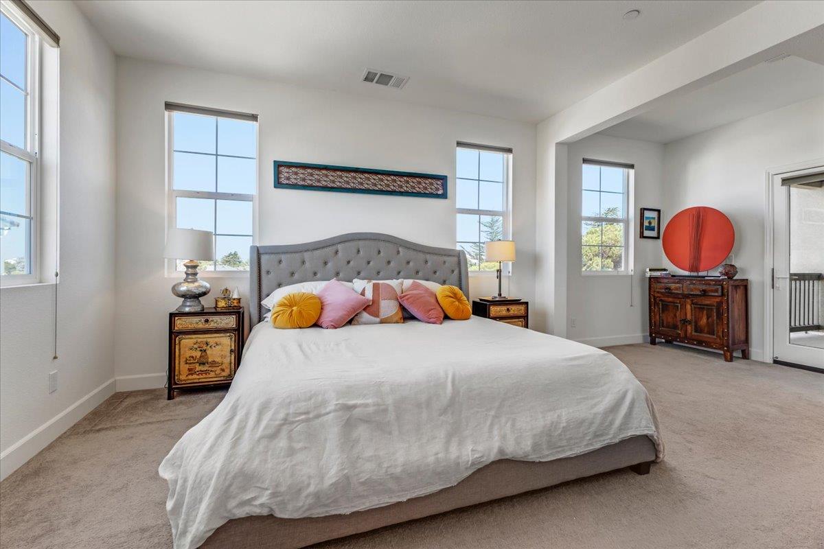 Detail Gallery Image 14 of 39 For 627 Matterhorn Ct, Marina,  CA 93933 - 4 Beds | 2/1 Baths